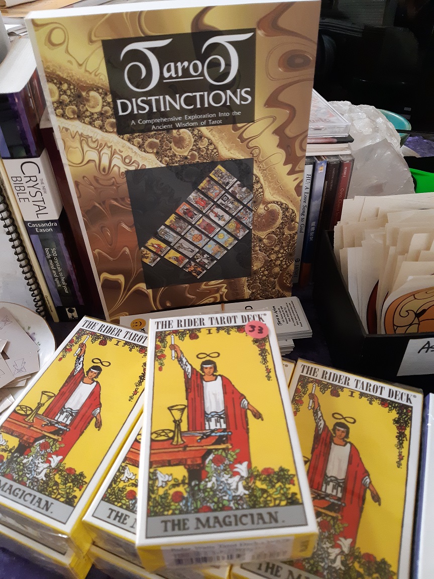 Tarot Distinctions and decks